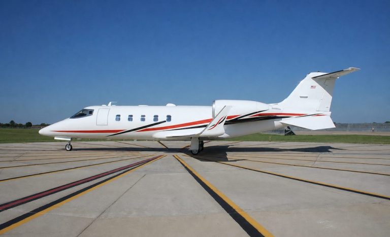 Temporary aircraft image for the Learjet 60XR request